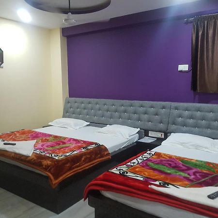 גאיה Hotel Grand Palace מראה חיצוני תמונה