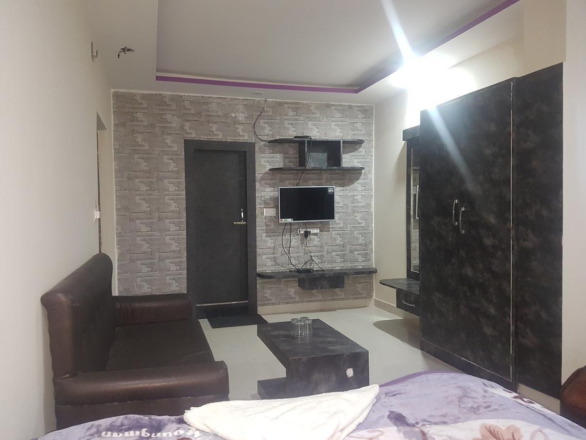 גאיה Hotel Grand Palace מראה חיצוני תמונה