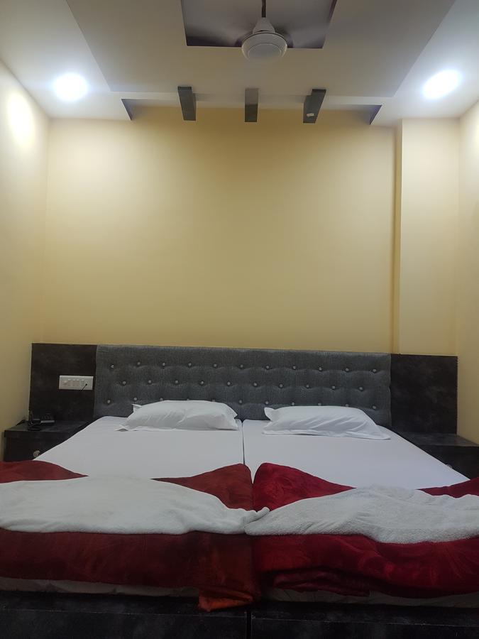 גאיה Hotel Grand Palace מראה חיצוני תמונה