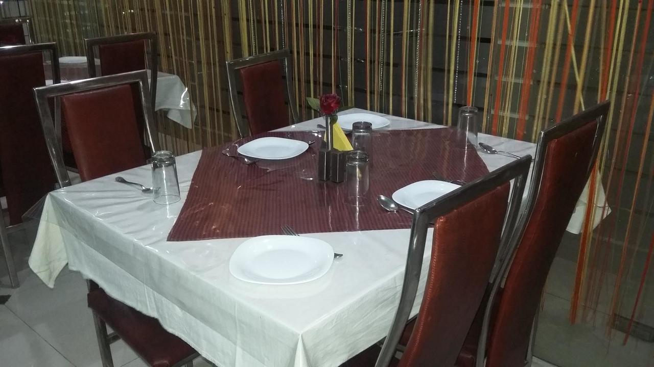 גאיה Hotel Grand Palace מראה חיצוני תמונה