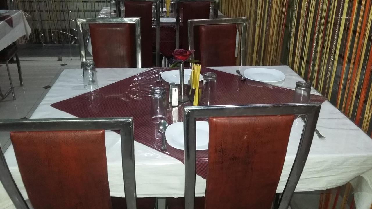 גאיה Hotel Grand Palace מראה חיצוני תמונה